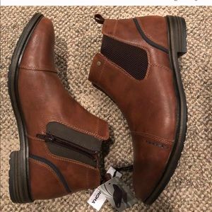 Men’s Sonoma Chelsea Boots -NWT
